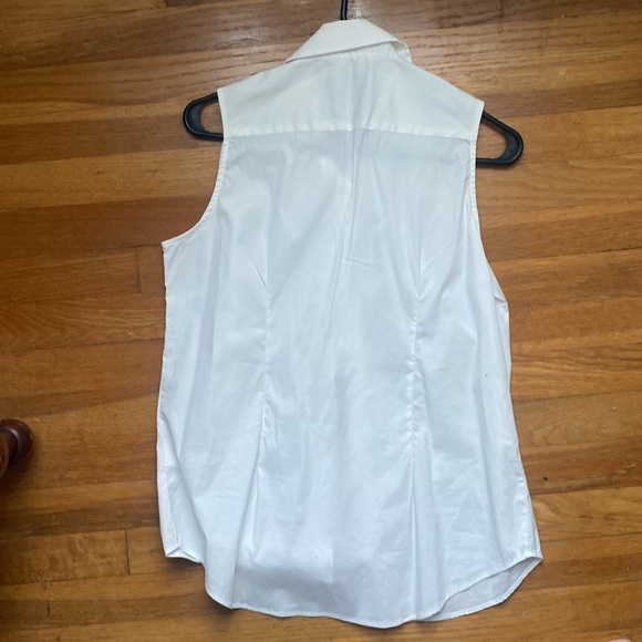 Rochelle Behrens the shirt white sleeveless button down - Picture 3 of 3